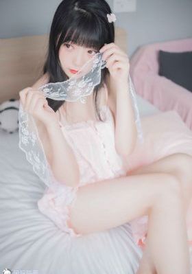 22暴躁少女CSGO视频_英文版字幕